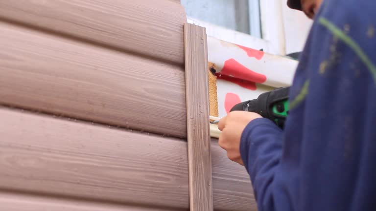 How To Choose The Right Materials for Your Siding Installation in 'Savannah, MO